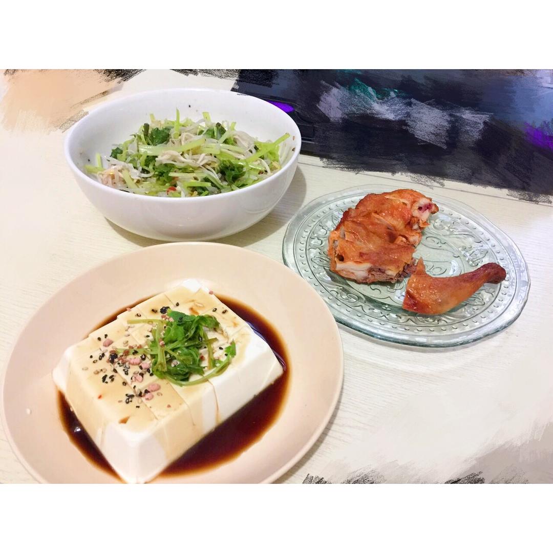 柴鱼海苔芝麻凉拌豆腐