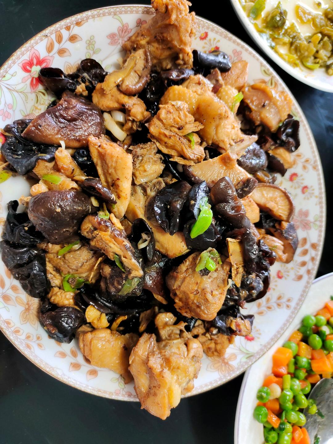 香菇炖鸡
