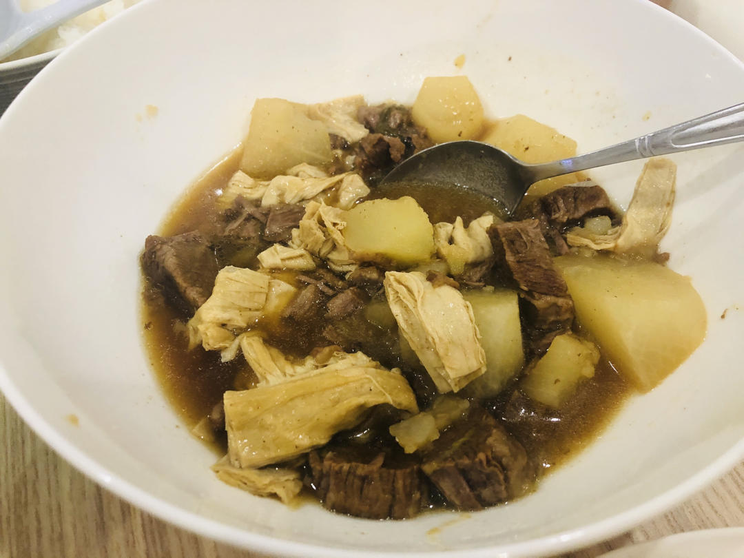 高压锅版牛肉炖萝卜