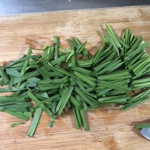 快手菜💛韭菜炒绿豆芽的做法 步骤1