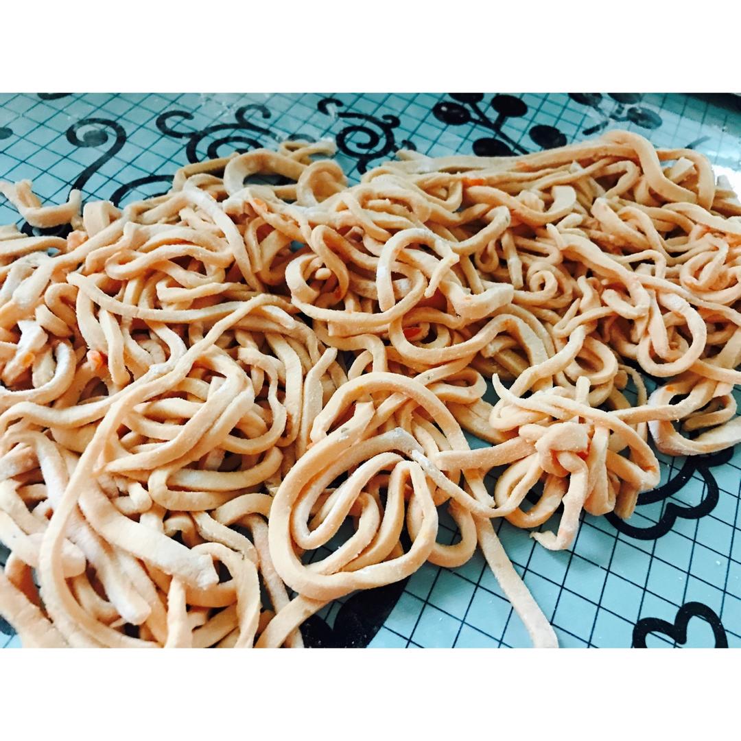快手纯手工擀面条