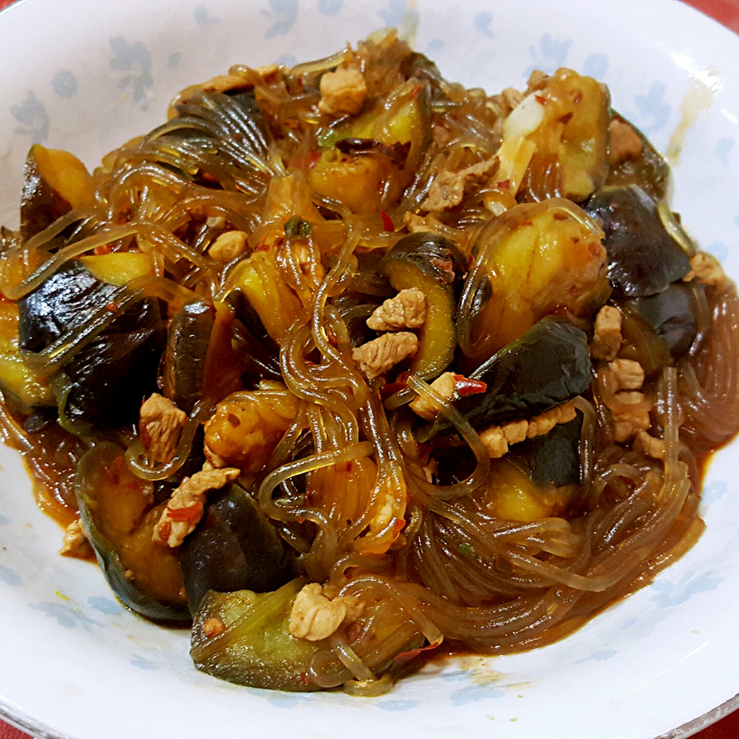 会呼吸的向日葵做的肉末茄子粉丝煲