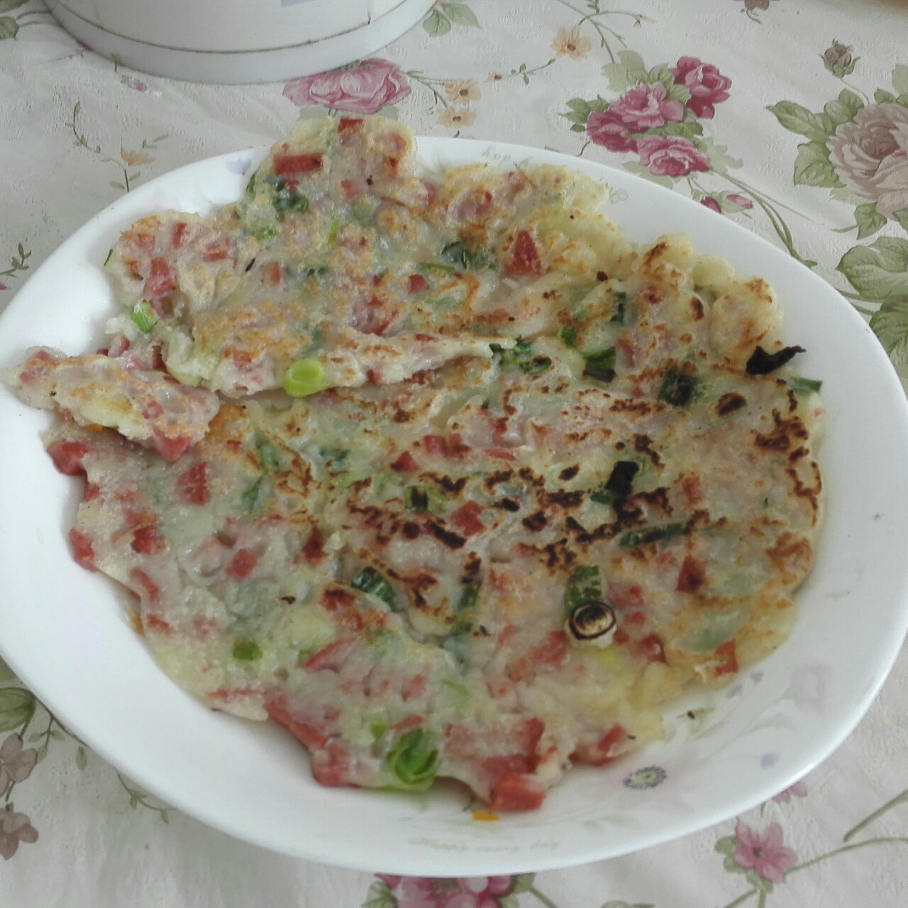 火腿肠葱花鸡蛋饼