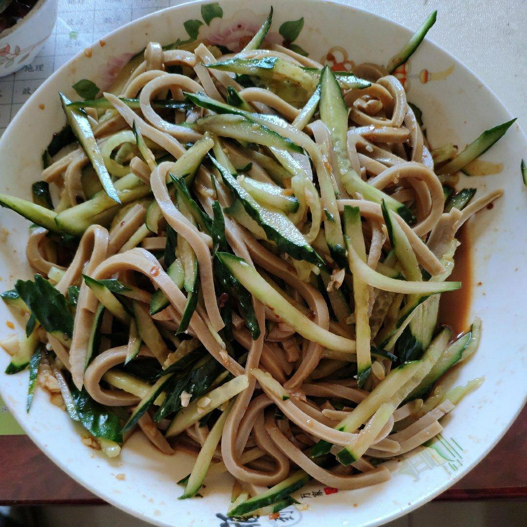 好吃减肥糖尿病人可以吃的凉拌莜面