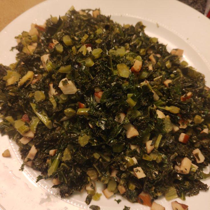 羽衣甘蓝炒熏鸡胸