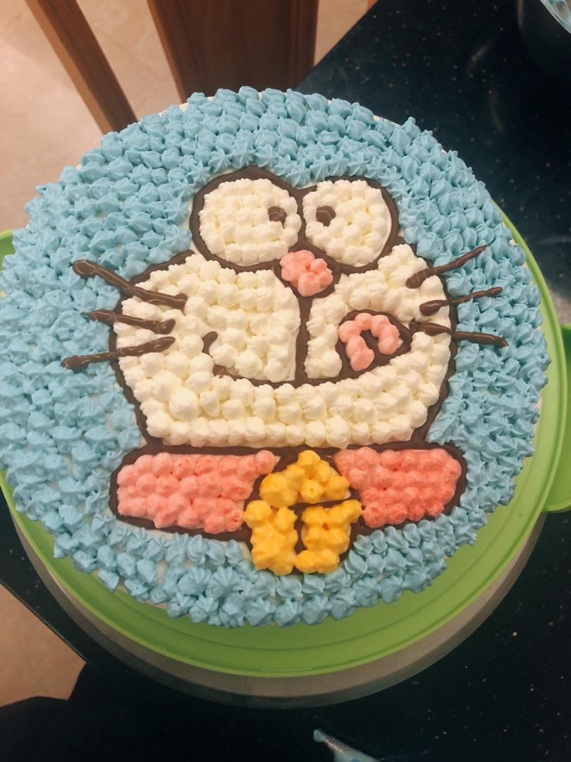 过好每一天做的哆啦a梦蓝胖子卡通裱花蛋糕