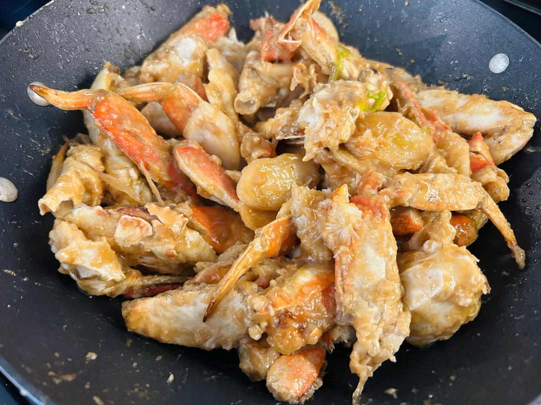 梭子蟹炒年糕～标准的江浙菜