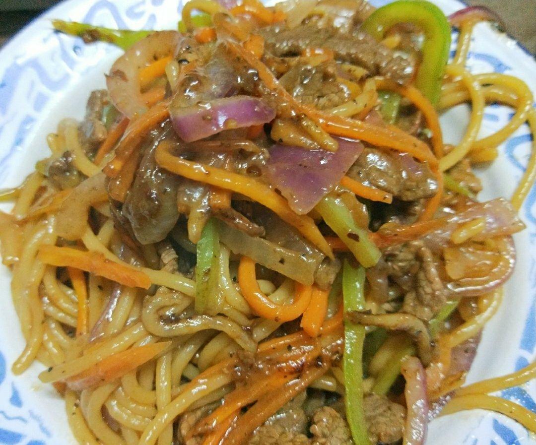 黑椒牛肉意大利面