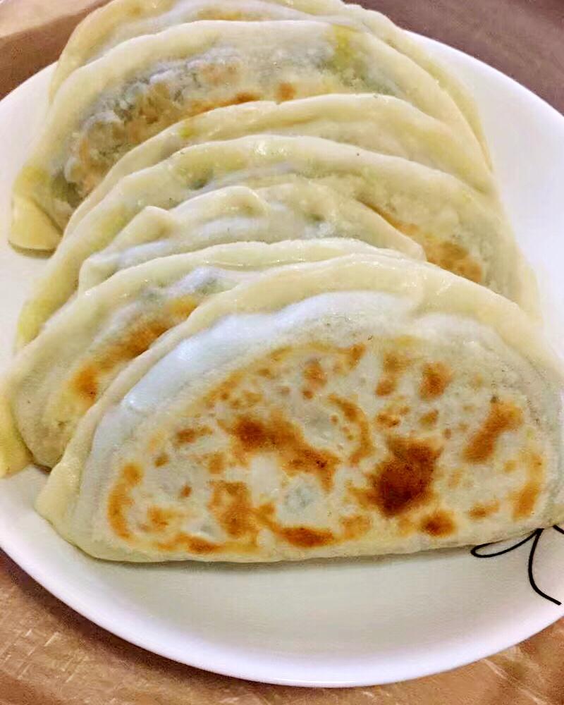 lj1000做的鲜香韭菜盒子