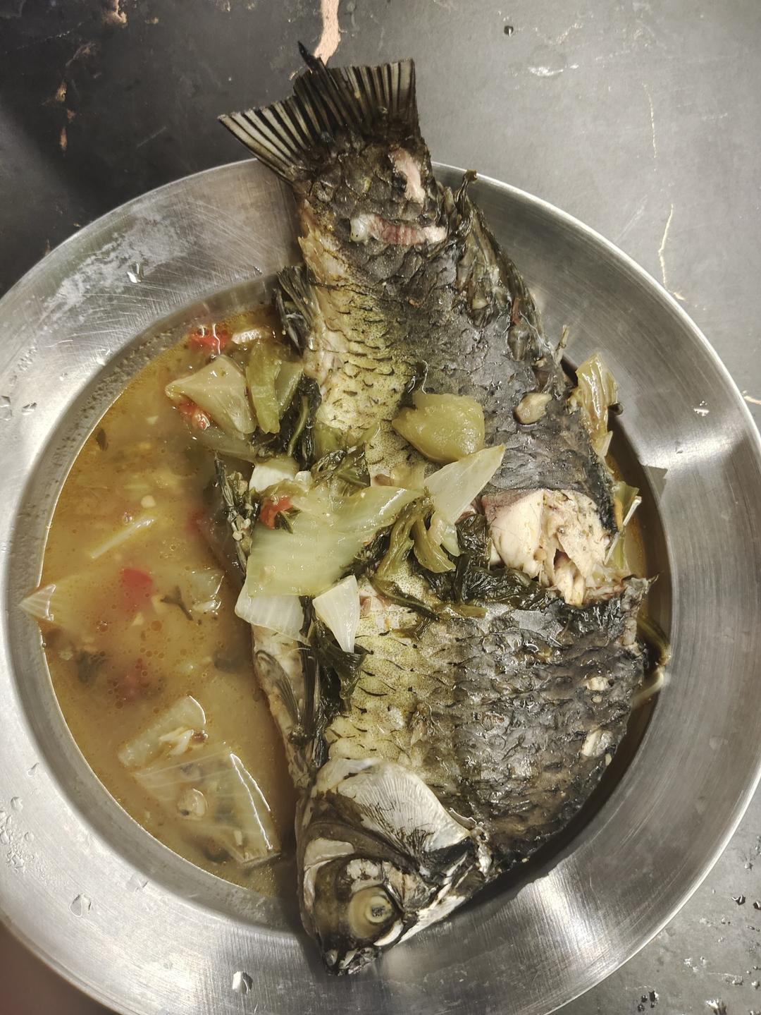 家炖鲫鱼
