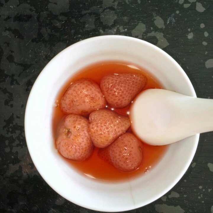 草莓罐头