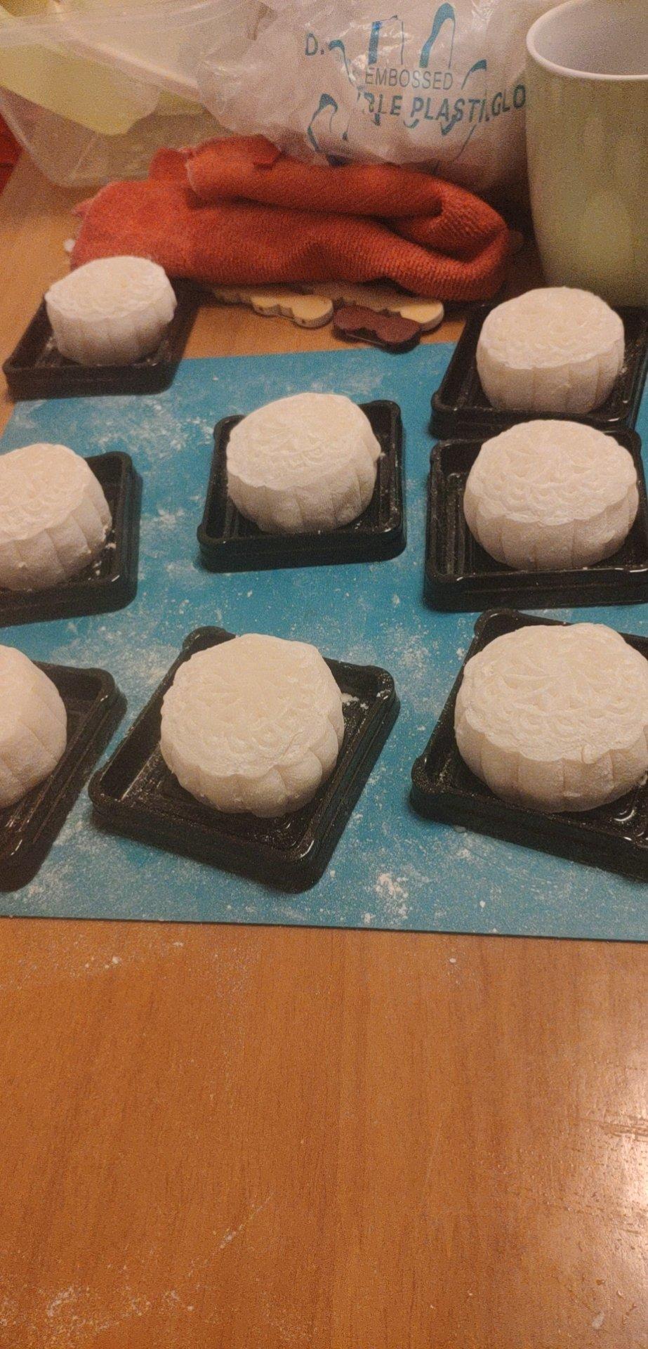 好吃到哭的冰皮月饼（细腻绿豆沙/榴莲）