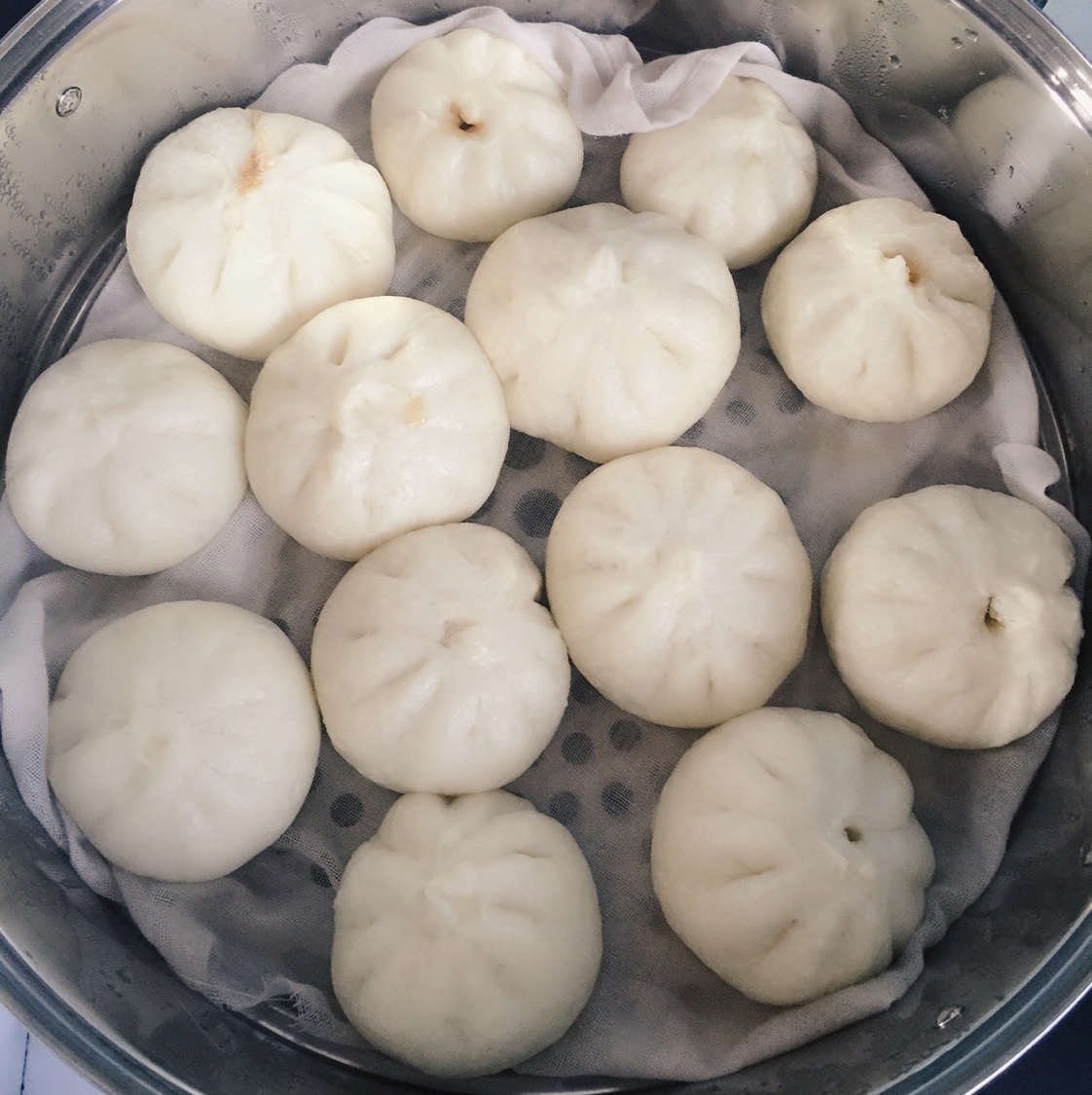 直接发酵法的白胖包子