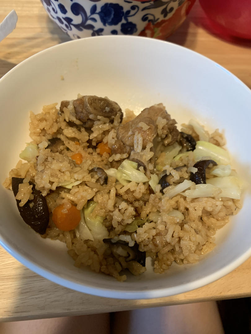 喷香排骨焖饭（爆好吃）
