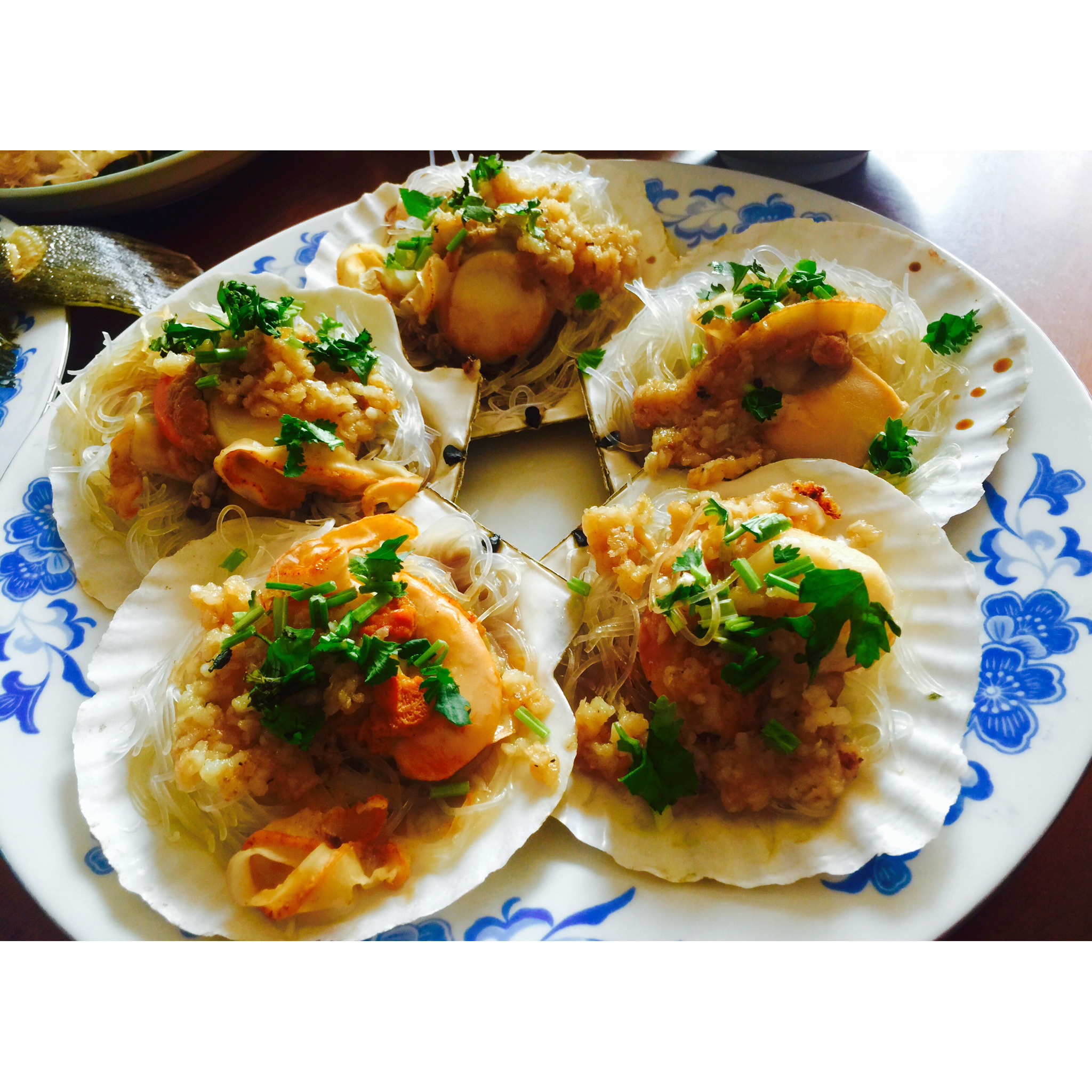 蒜蓉粉丝蒸扇贝