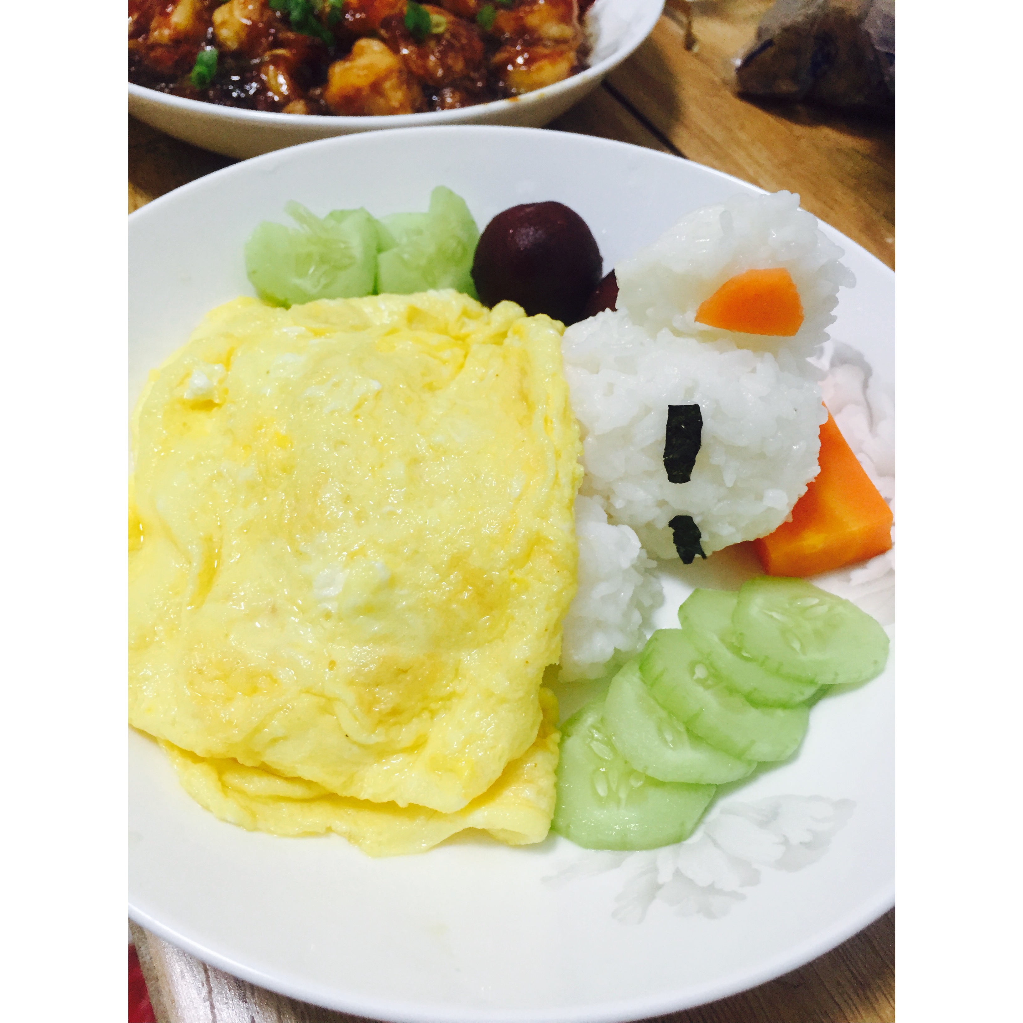 午睡的熊宝宝蛋包饭