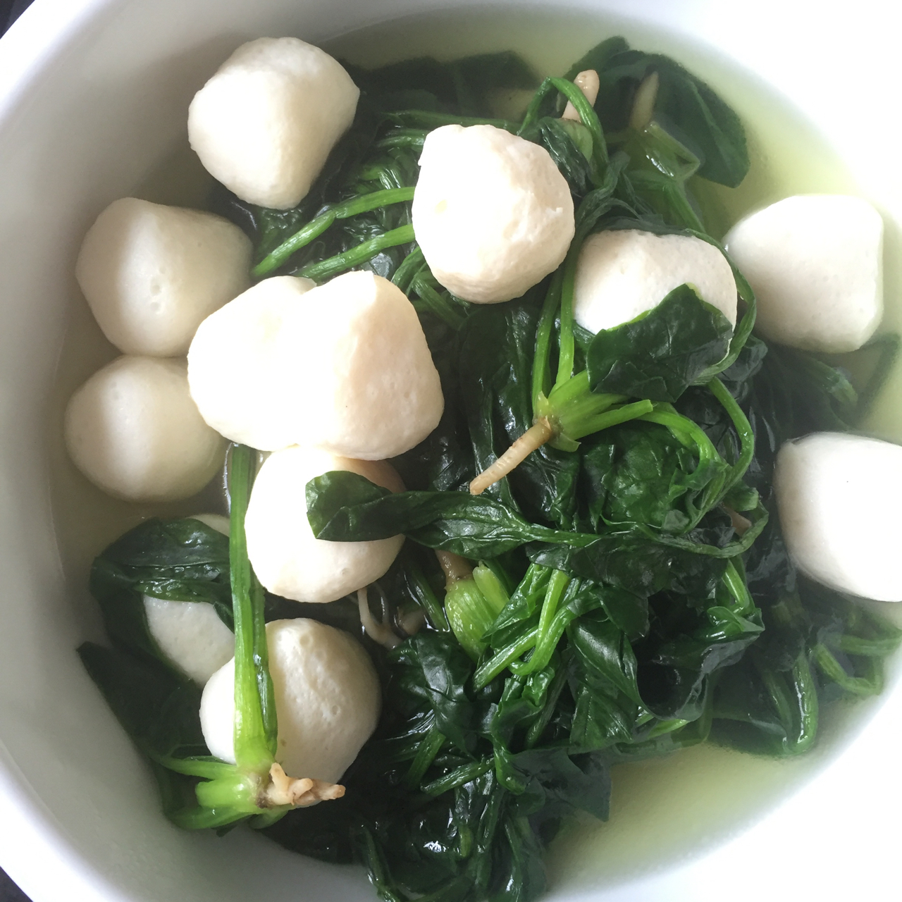 菠菜鱼丸 犹如初恋