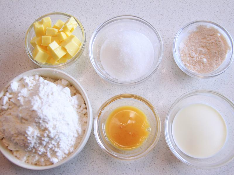 纯奶手撕吐司的做法 步骤1