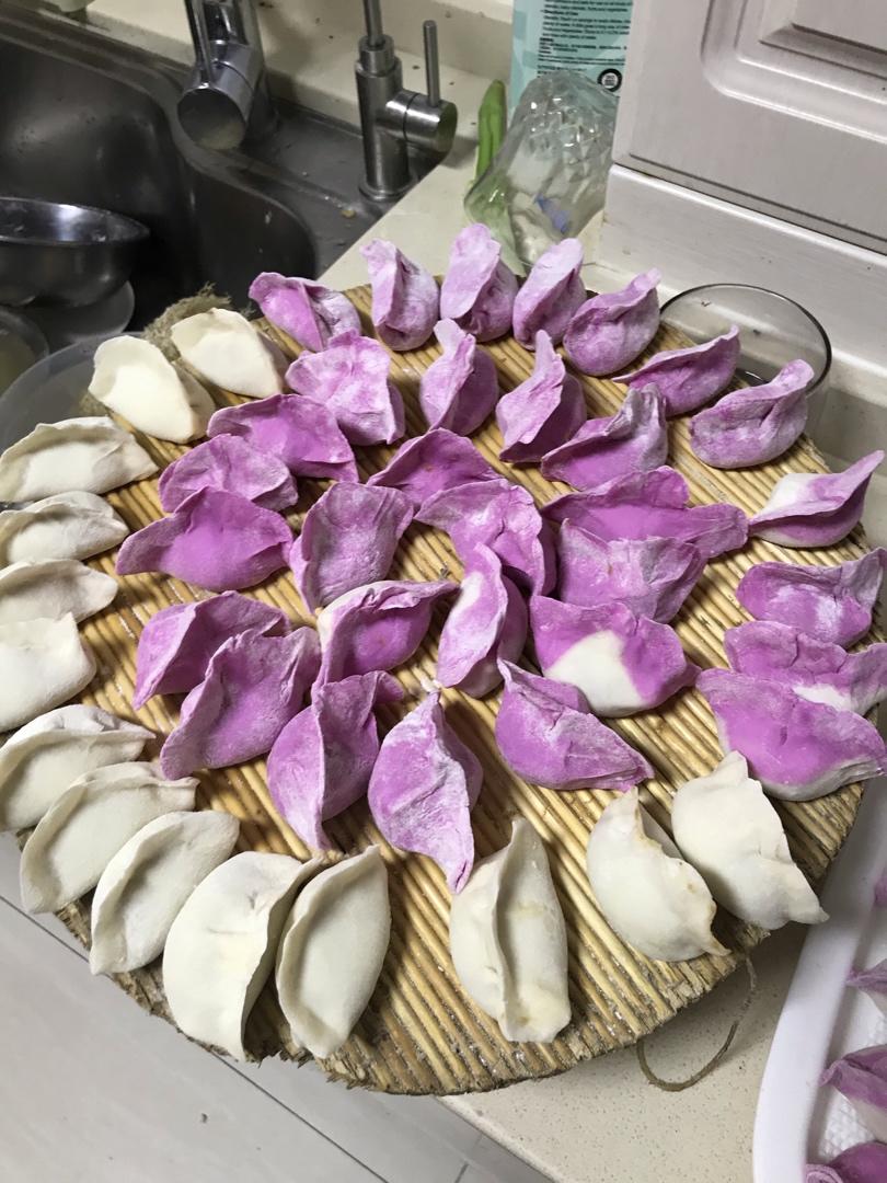 三色白菜猪肉水饺