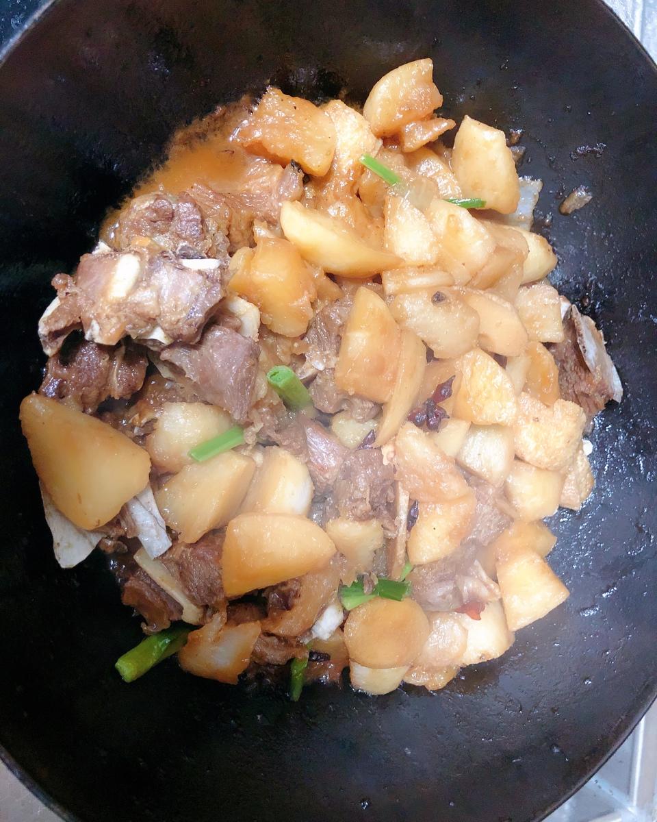 萝卜炖羊排