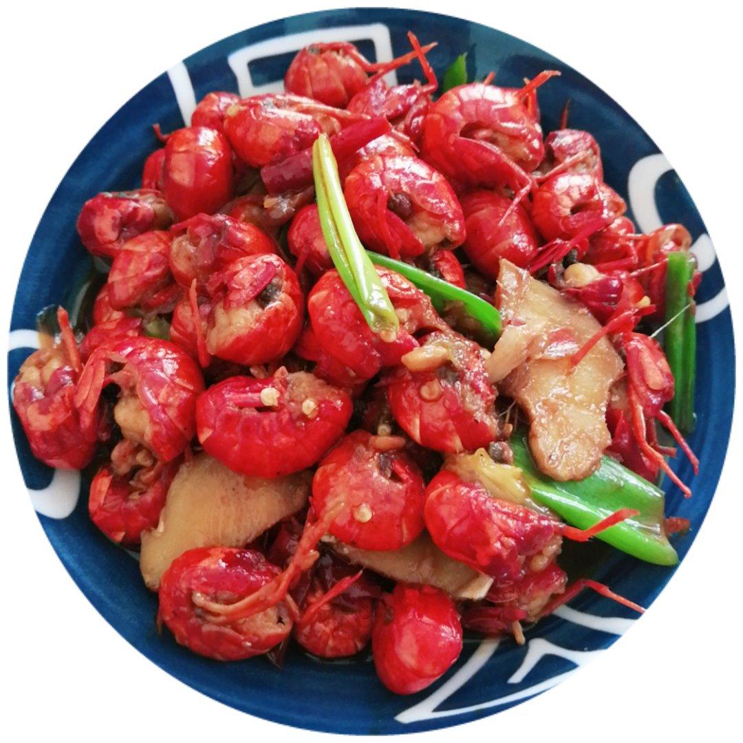 一滴水_8k6o做的麻辣小龙虾之香辣虾球