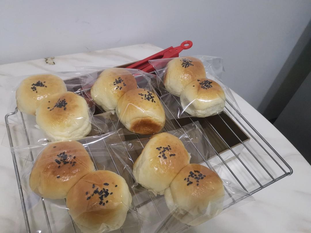 放3天也一样柔软的豆沙小餐包，好吃到哭