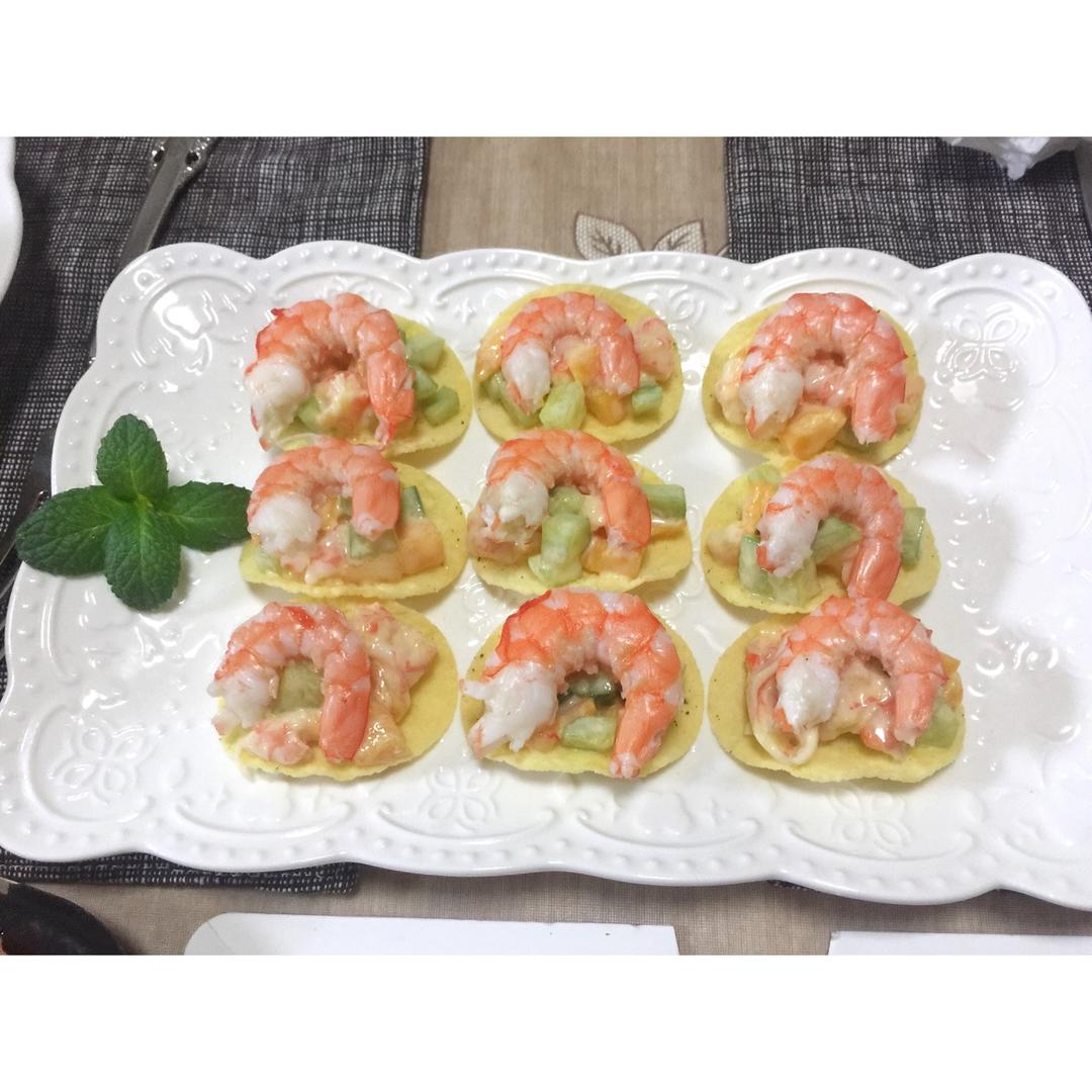 薯片牛油果大虾沙拉
