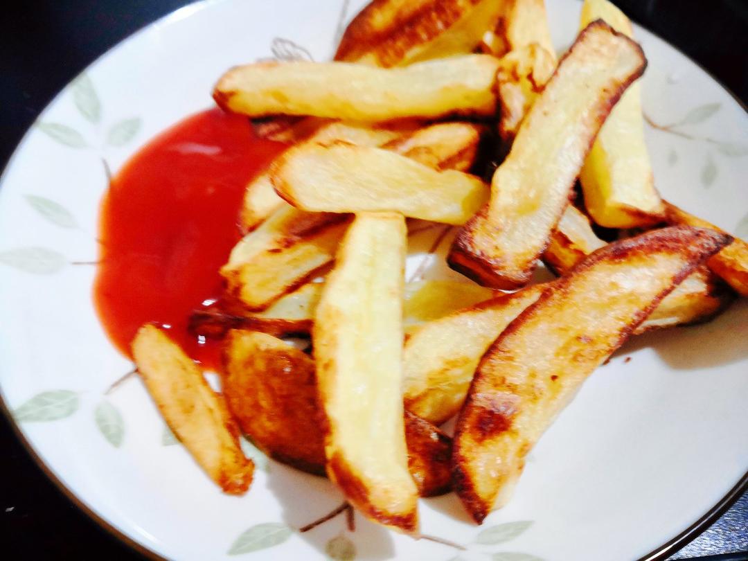 不用油也能炸出香脆好吃的薯条（空气炸锅版）