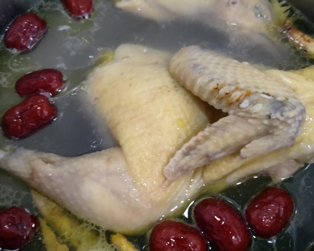 一鸡两吃☞人参鸡汤&手撕鸡的做法 步骤3