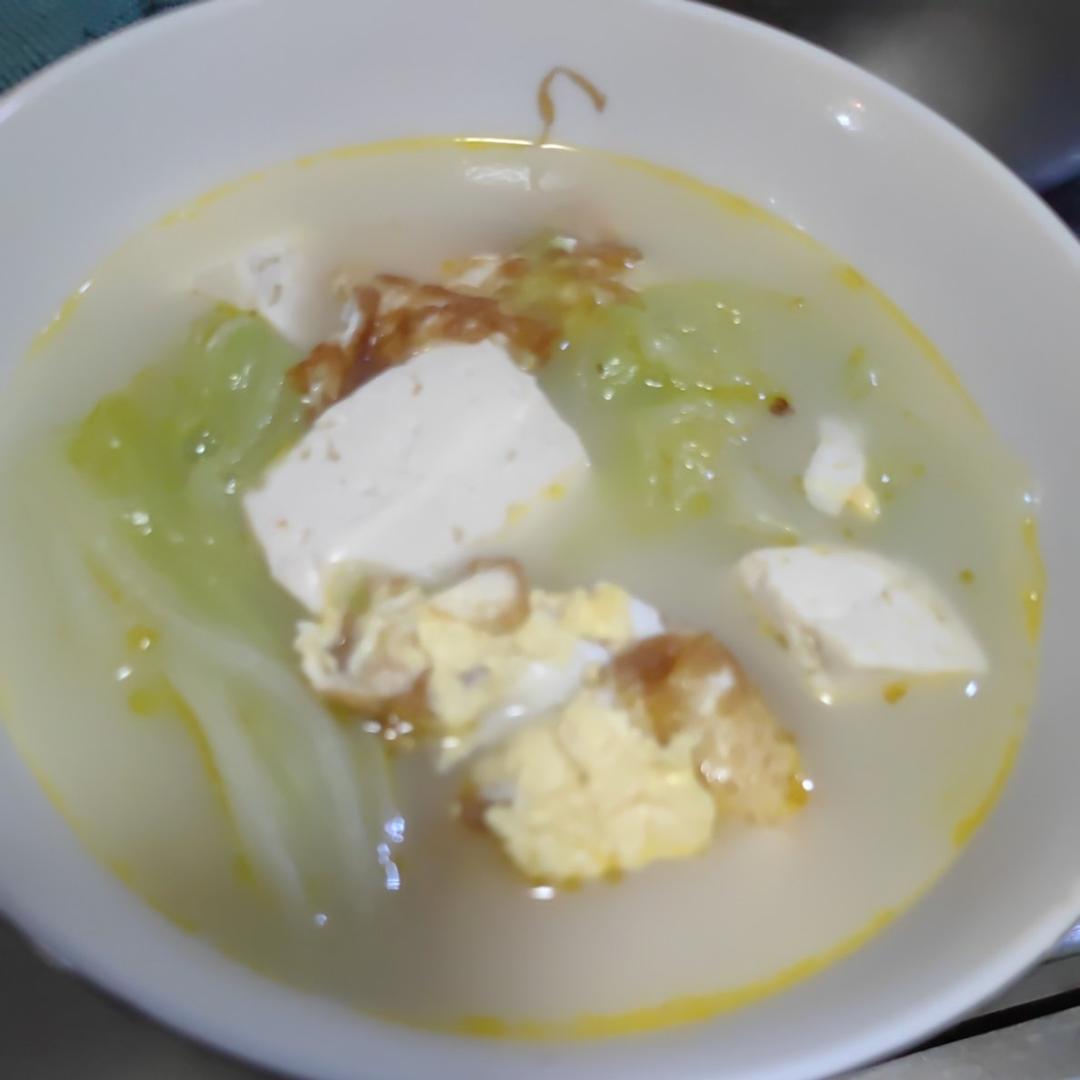 冬天做一锅热乎乎的白菜豆腐汤，食材简单‼️