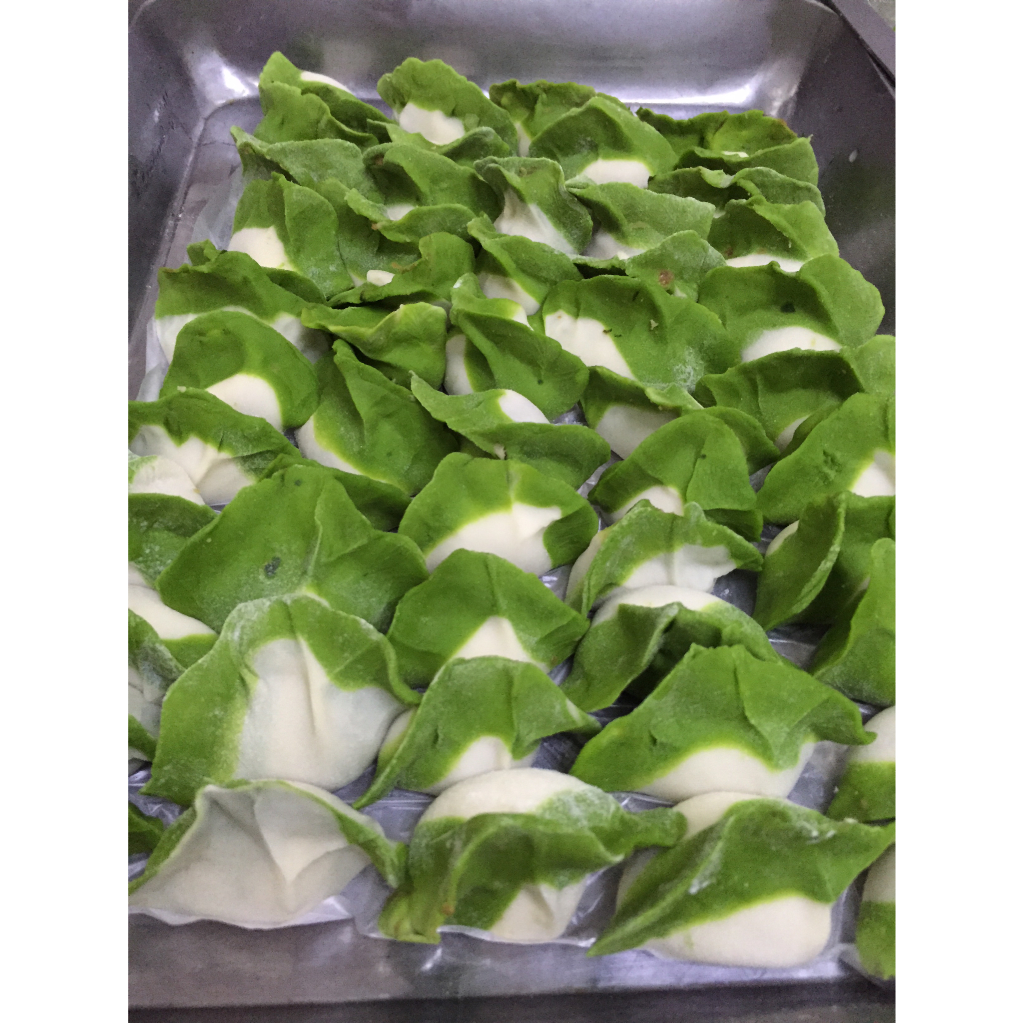 翡翠白玉白菜饺子详细版（附翡翠白玉白菜饺子包法，翡翠白玉饺子皮两种制法，面包机和面，翡翠白玉烧卖，各种馅料搭配）