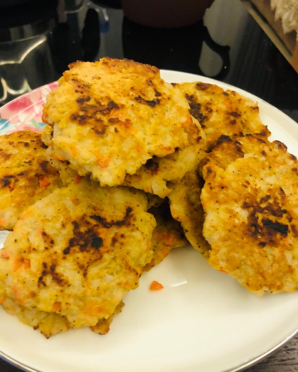 给自己的减肥餐-鸡胸藕饼