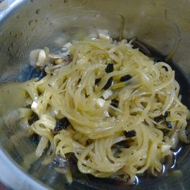 凉拌莴笋丝