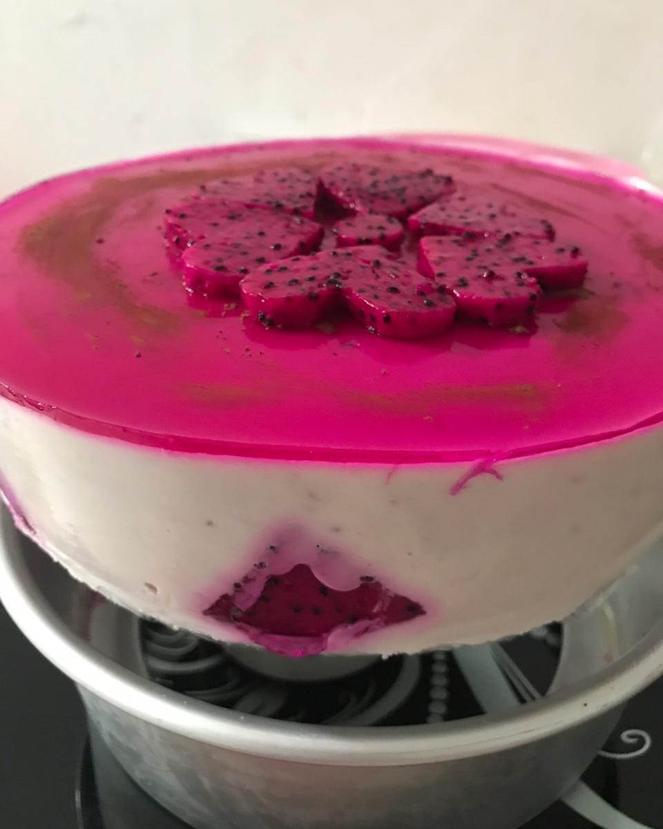 芒果酸奶慕斯加镜面 （8寸）