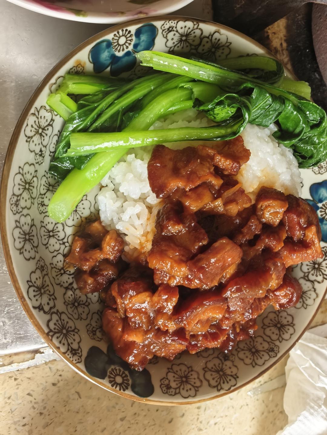 台式卤肉饭