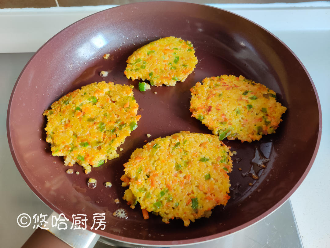 媲美肉菜的小米鸡蛋饼的做法 步骤8