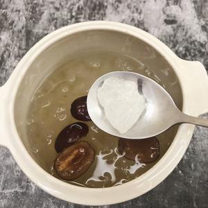 超好喝的椰汁炖雪蛤详细攻略的做法 步骤6