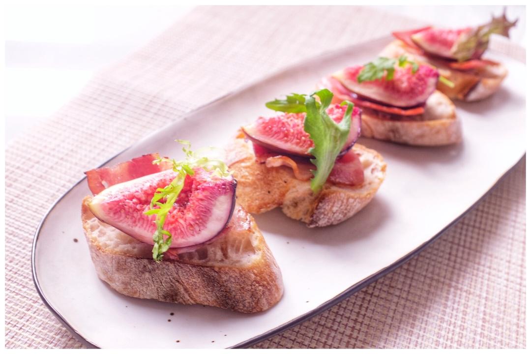 无花果火腿三明治（open-faced）