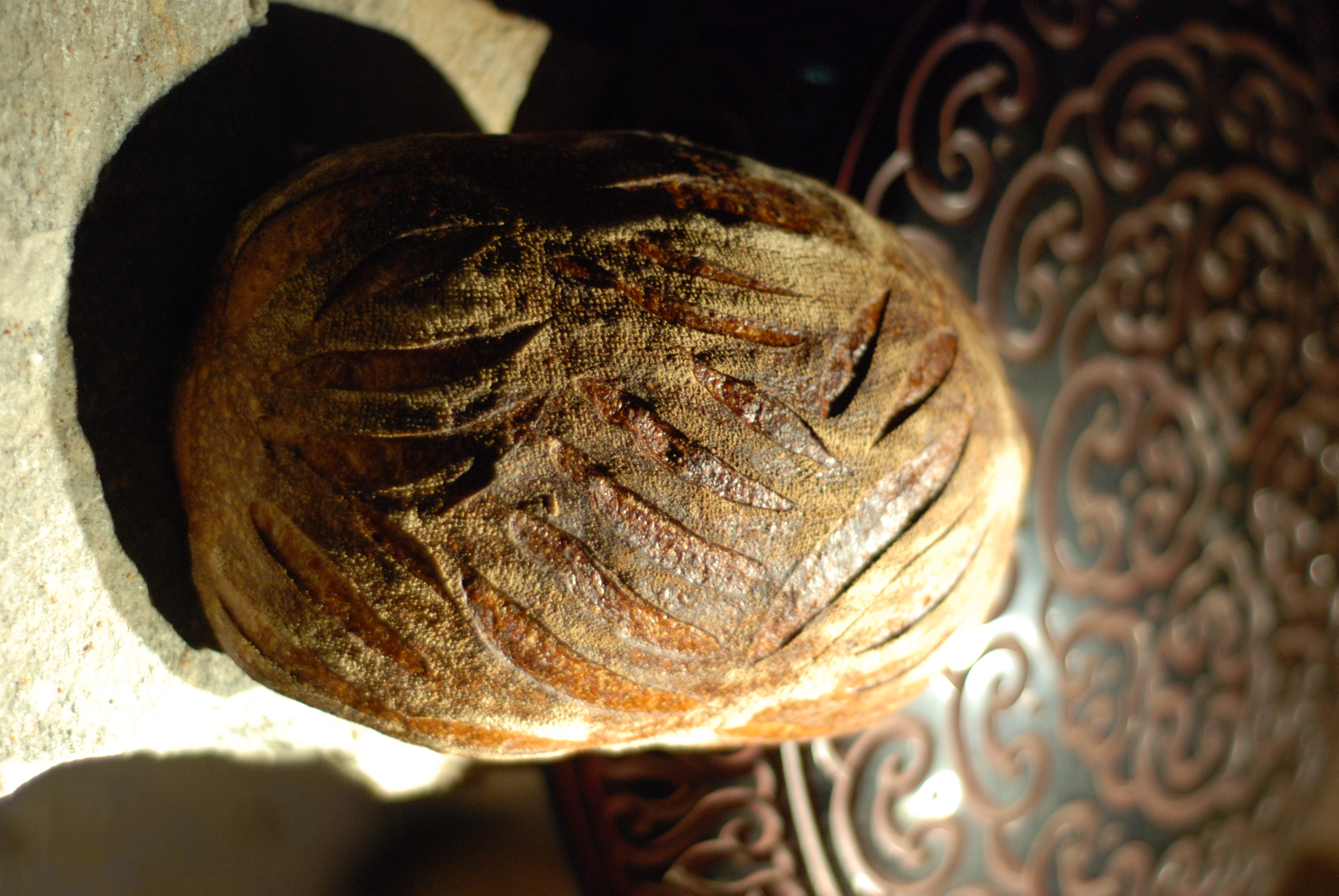 【Sourdough】天然酵种红薯欧包（附不同割包刀片使用体会）