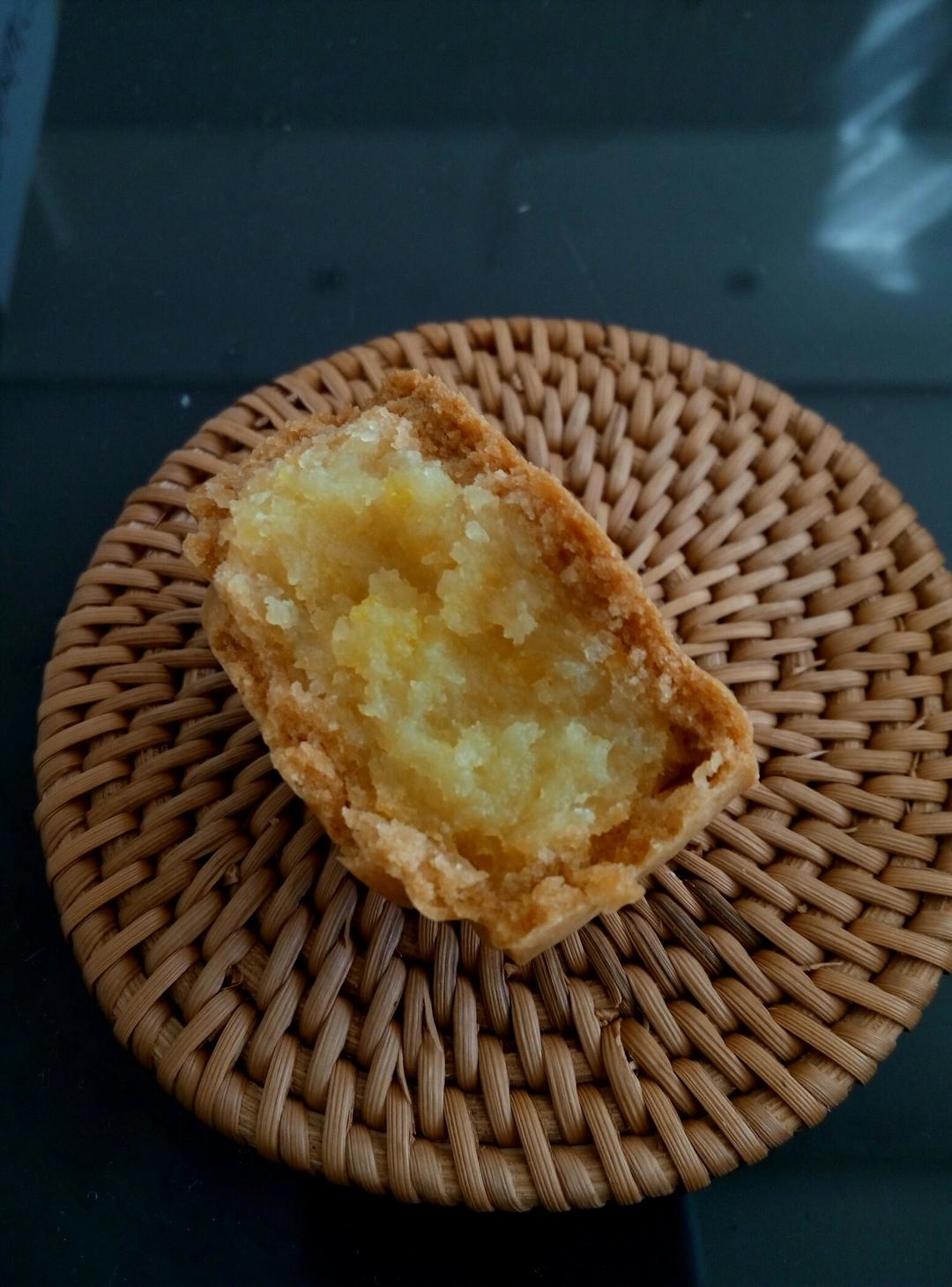金沙奶黄月饼