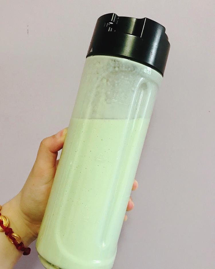 牛油果奶昔
