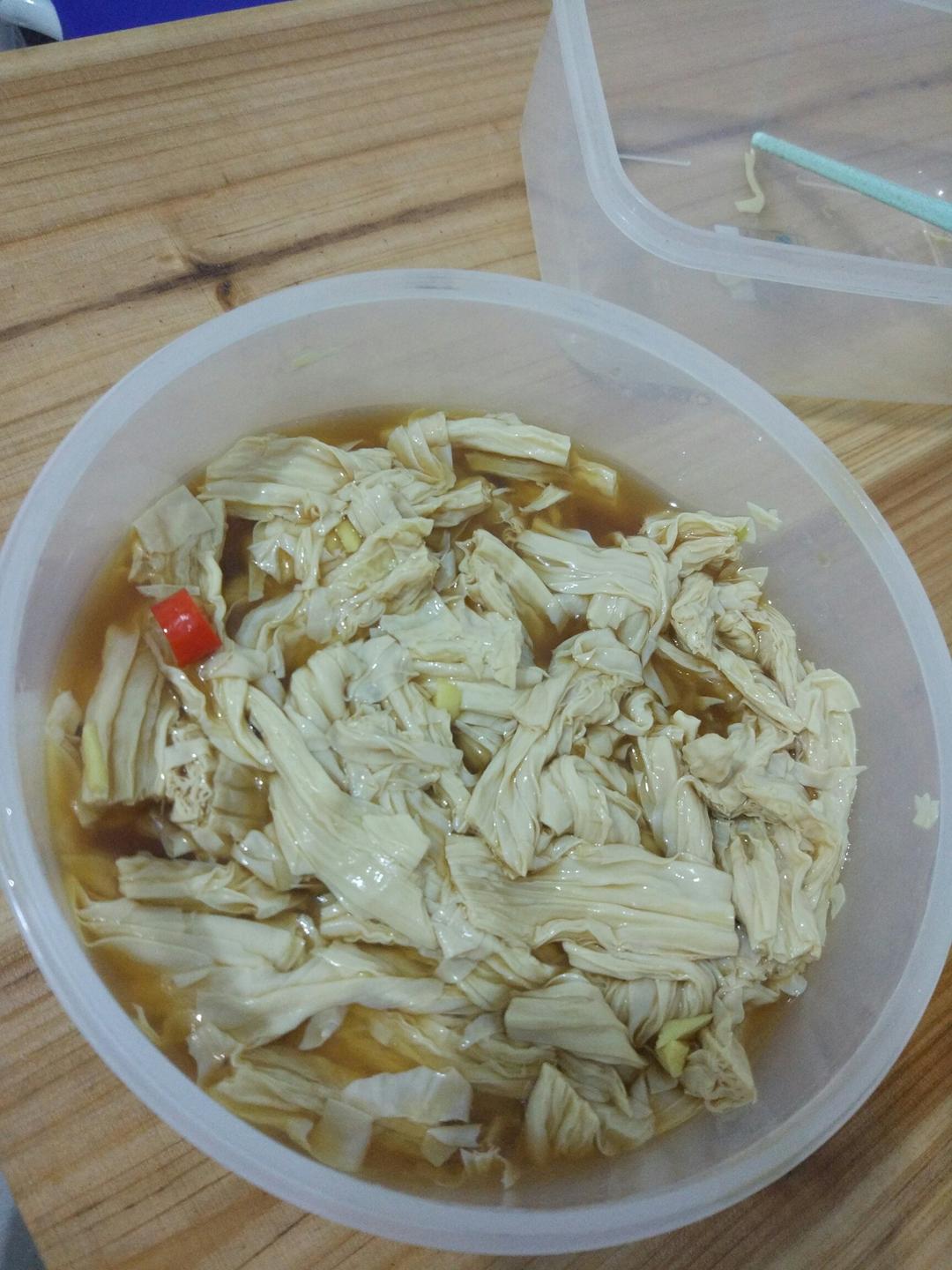 凉拌腐竹