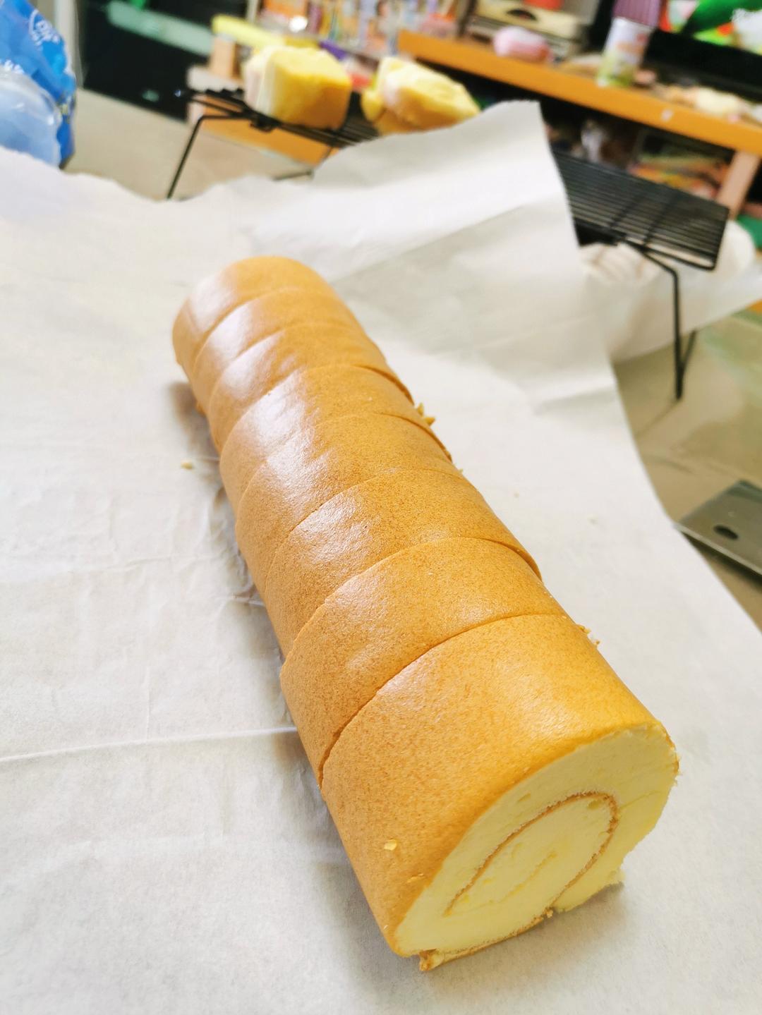 蛋糕卷这样做‼️不掉皮不开裂（小视频食谱）