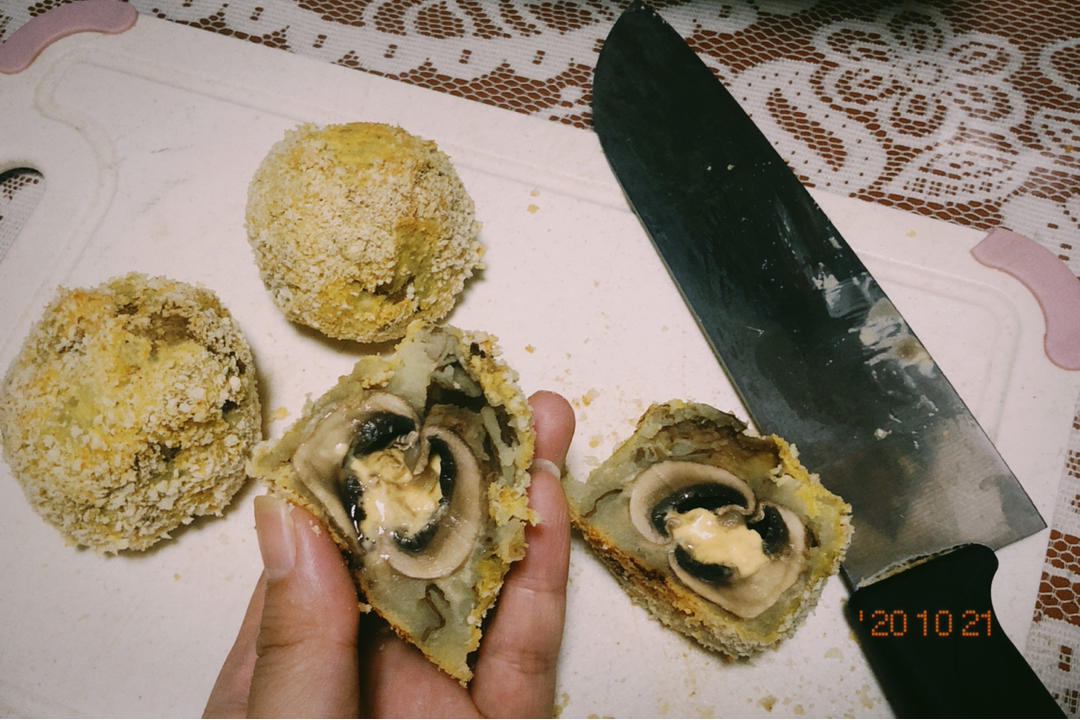 蘑菇芝士土豆球