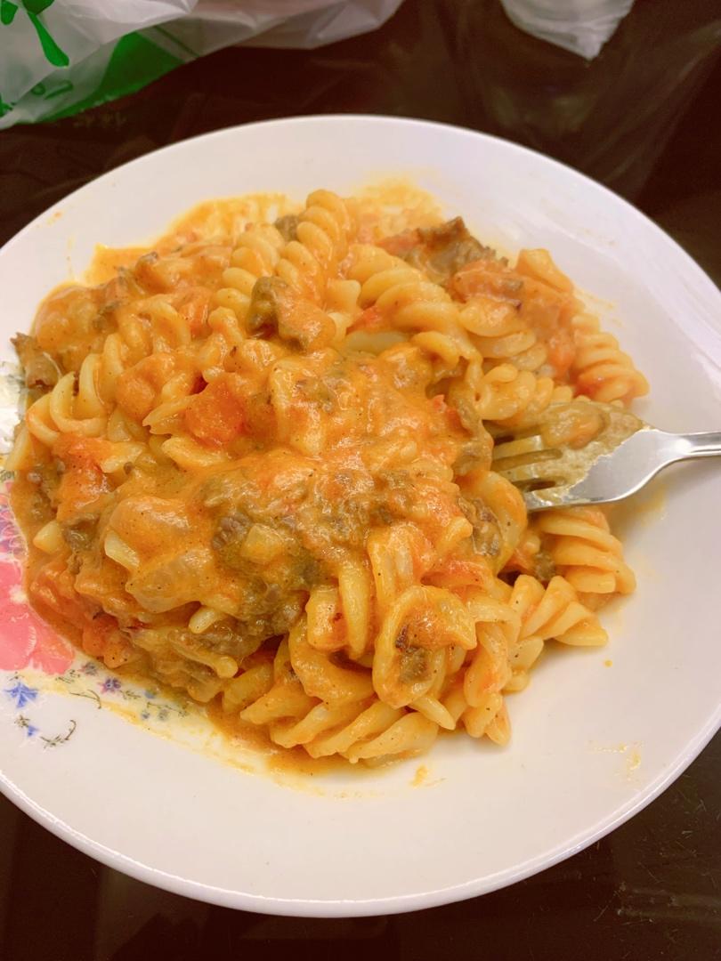（完胜必胜客的）番茄肉酱意大利面～