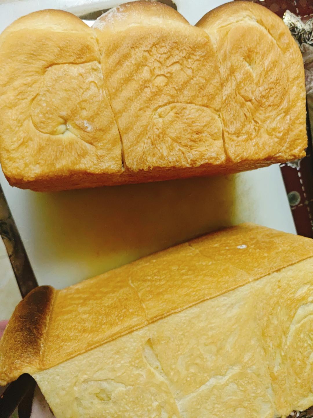 超级绵~奶白吐司