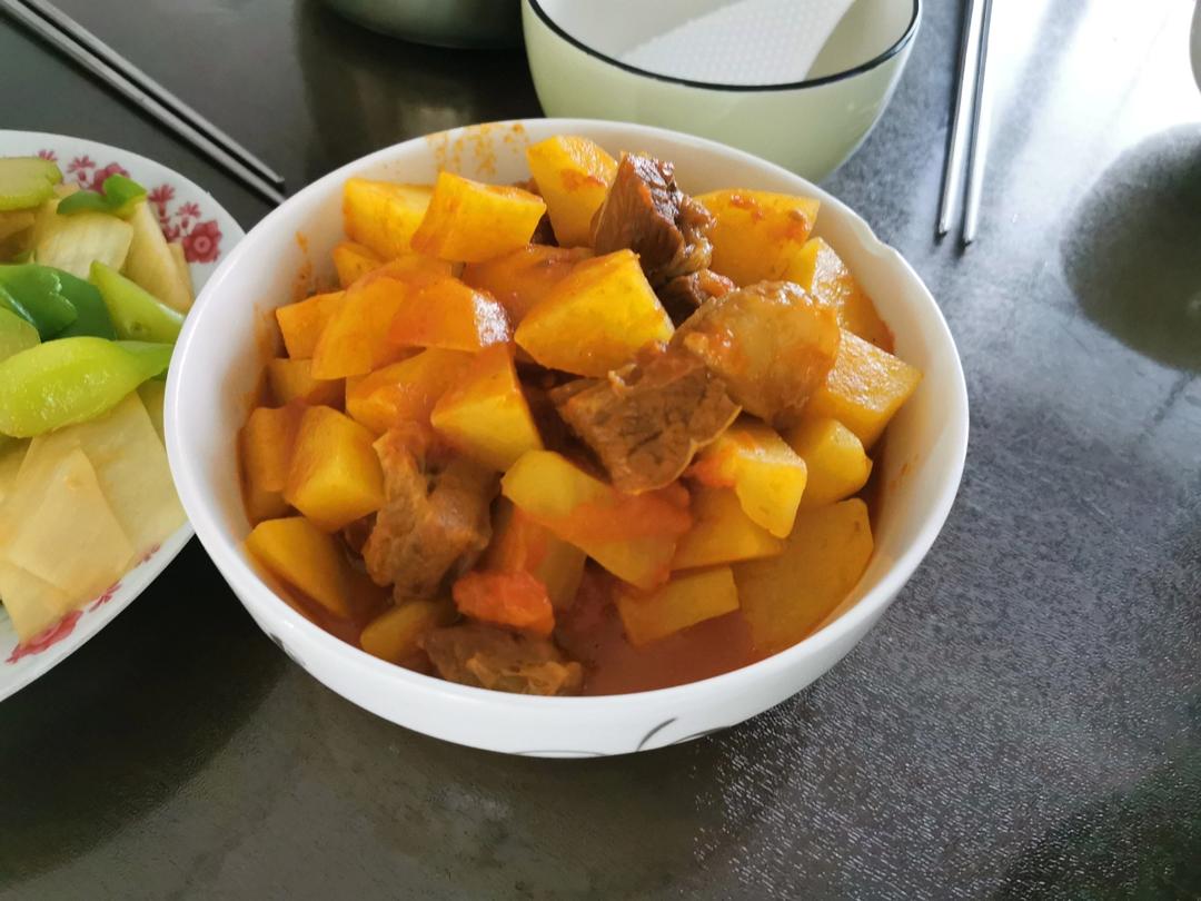 番茄土豆炖牛腩