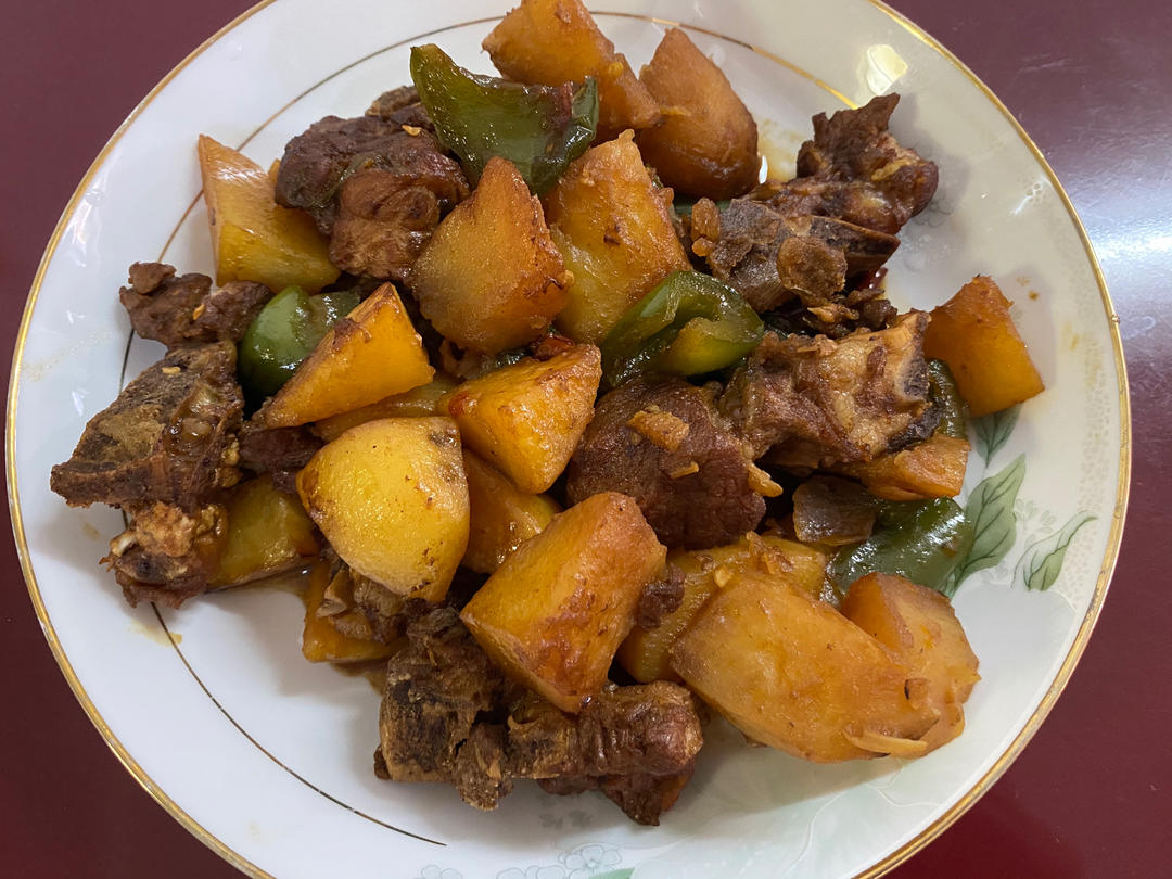 土豆排骨（超好吃）
