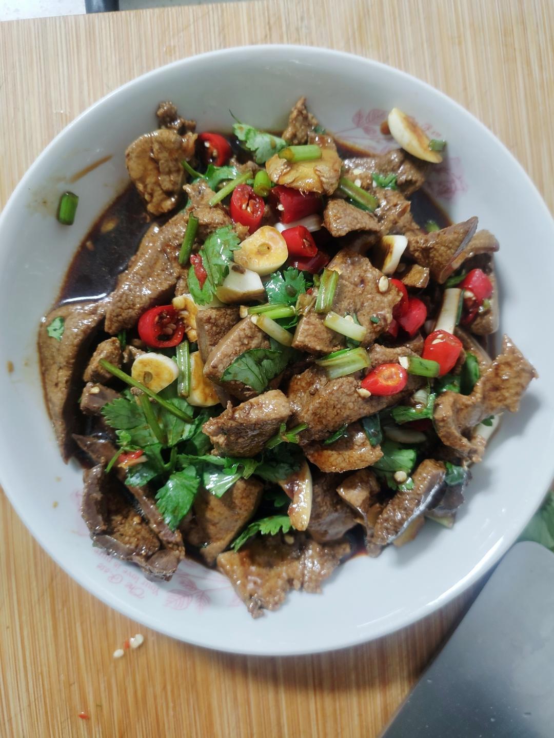 超爽口的凉拌猪肝，夏季美食必备