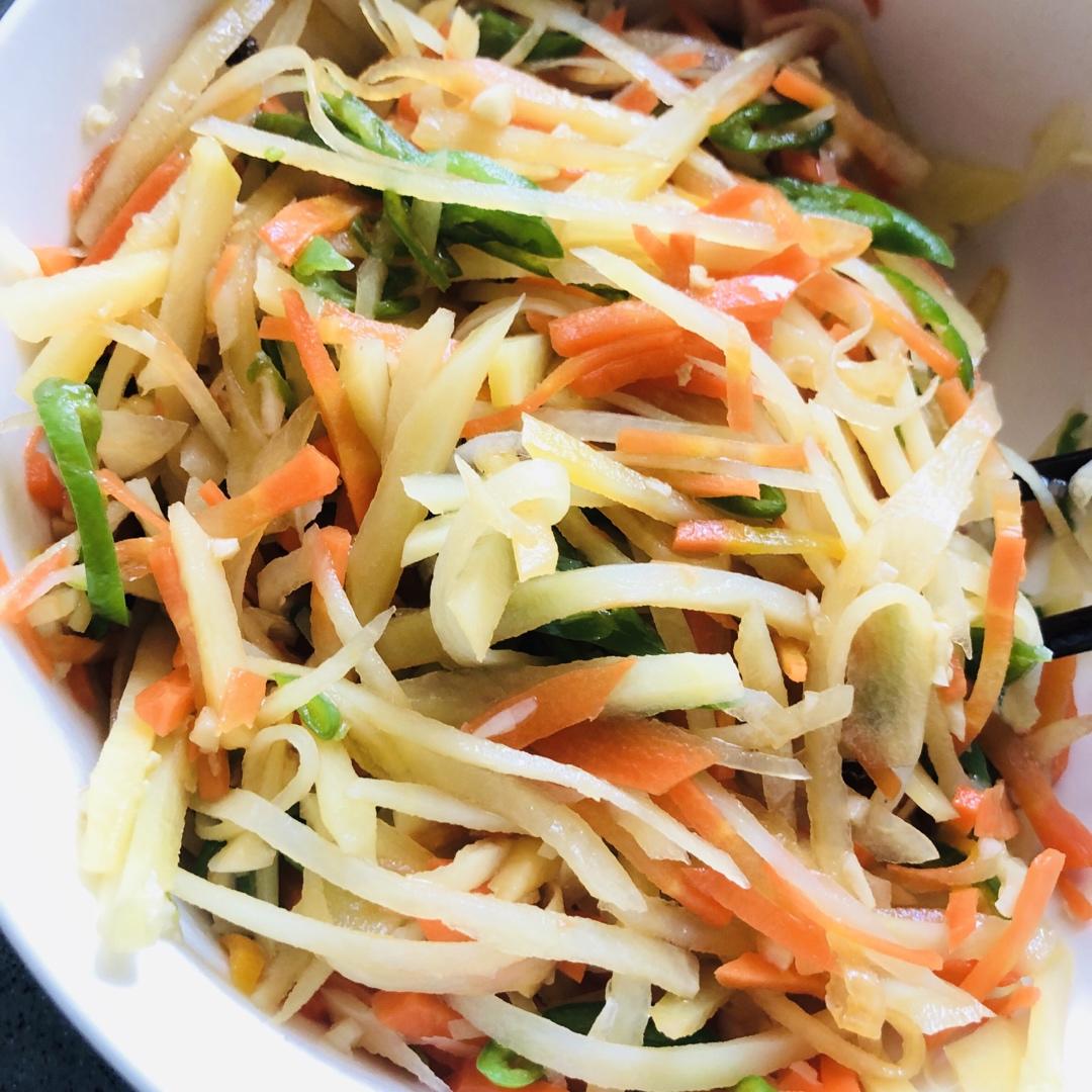 凉拌土豆丝，爽口开胃